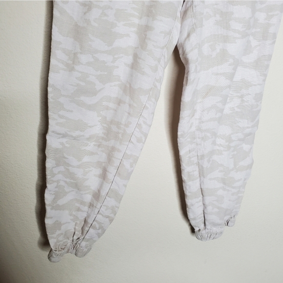 Athleta Tan Beige Camo Print High Rise Cabo Tide Linen Jogger Pants - Picture 8 of 10